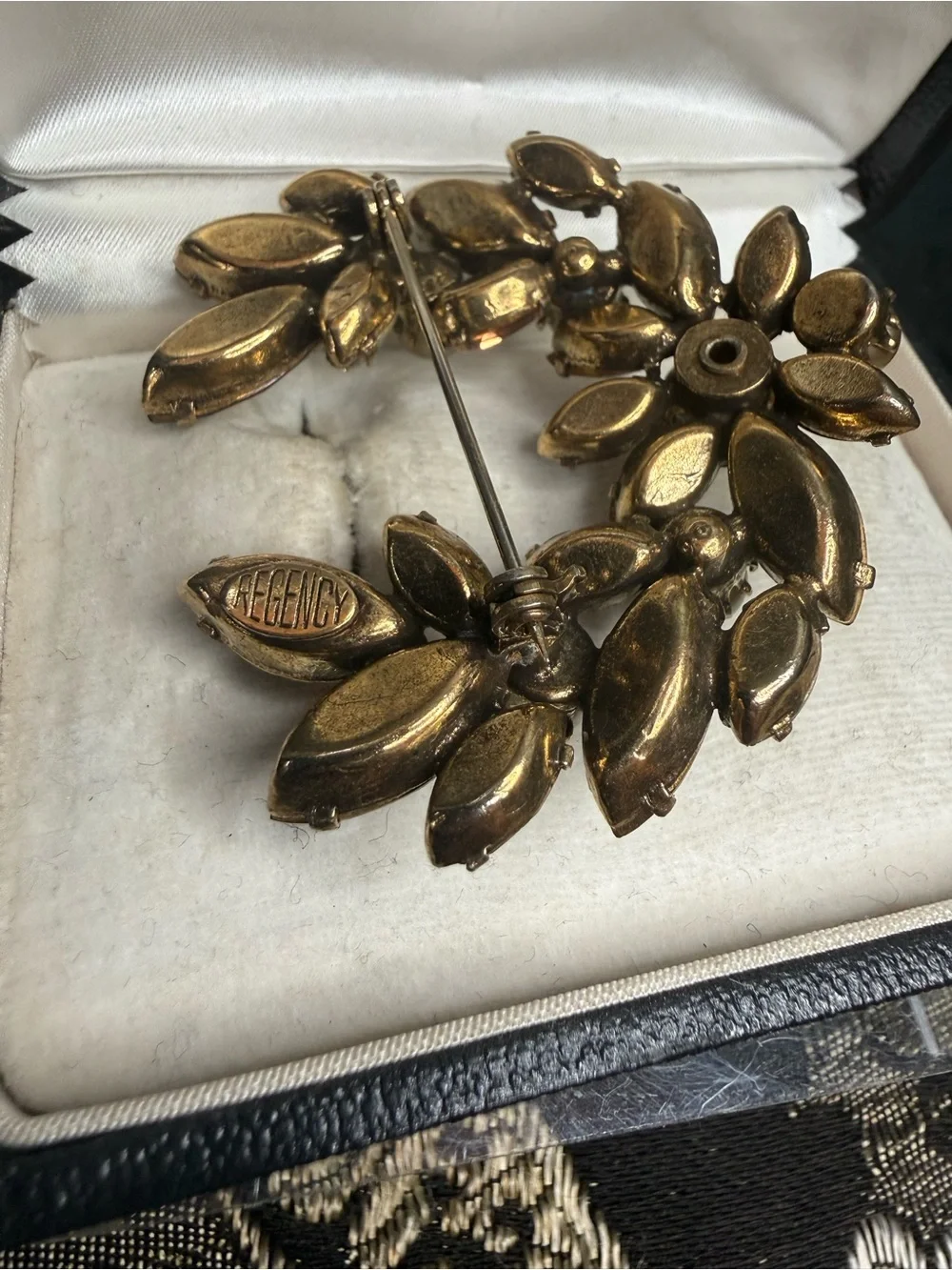 VTG Regency Topaz & Brown AB Rhinestone Floral Brooch with Pearls